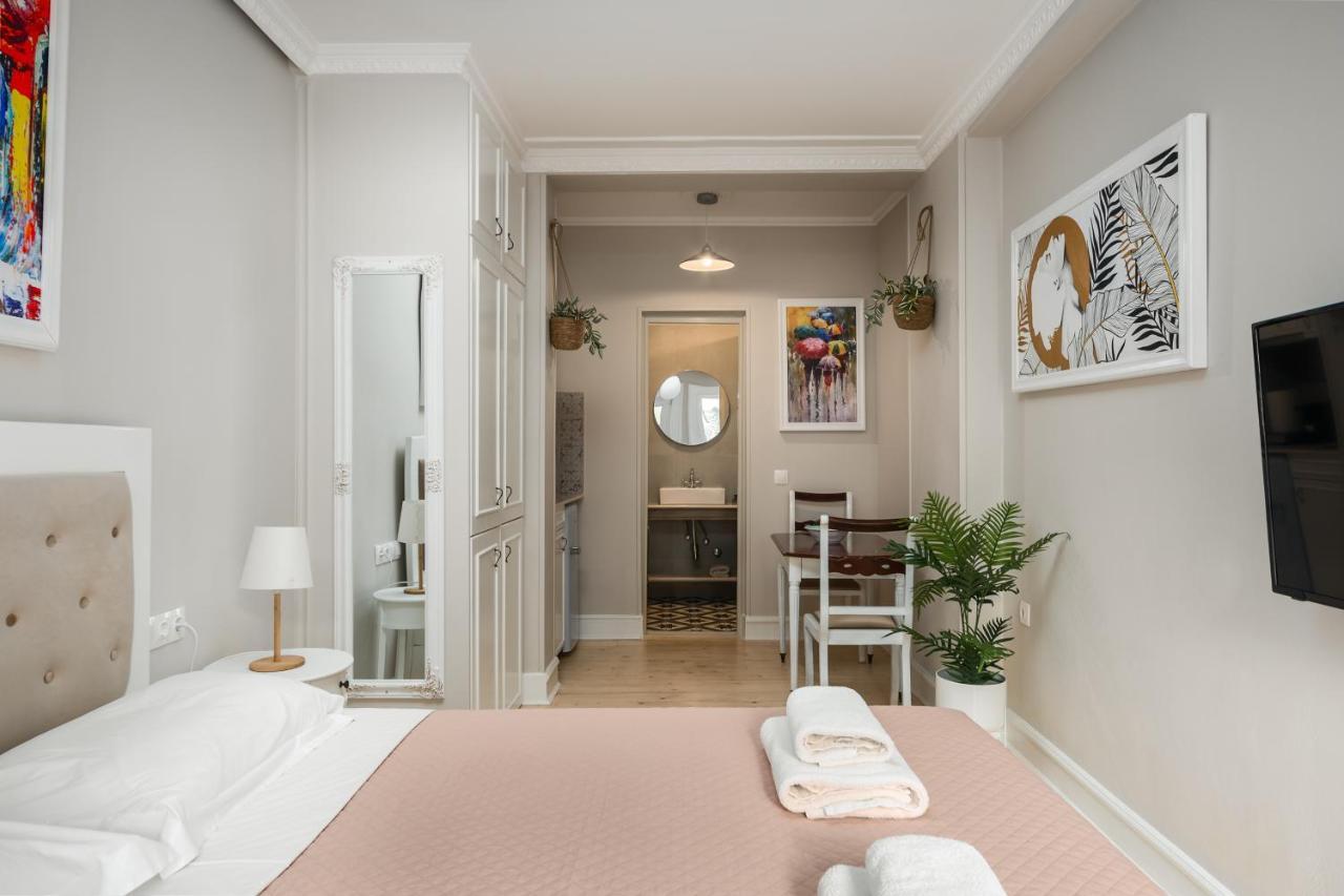 Apartment Well By Skyloft Corfu
